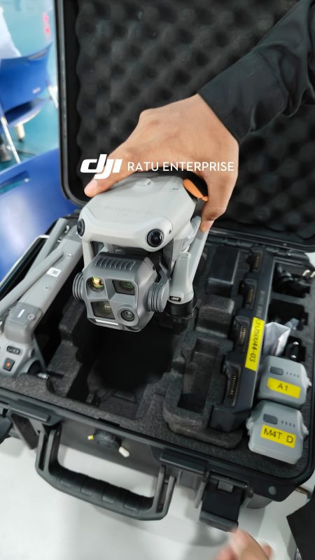 DJI Matrice 4 Thermal, folded position